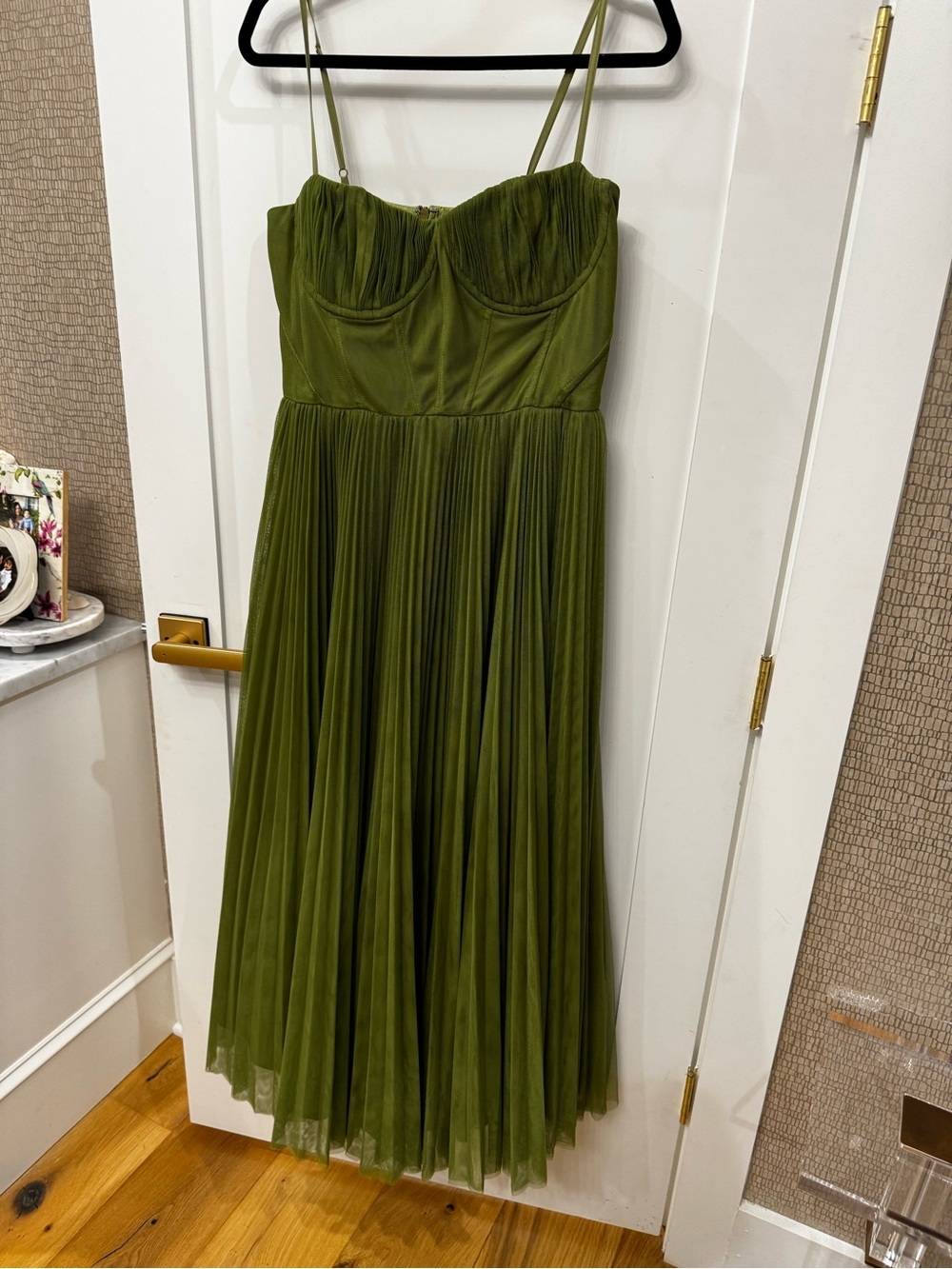 Hutch Olive Green Pleated Midi Dress - Picture 7 of 7